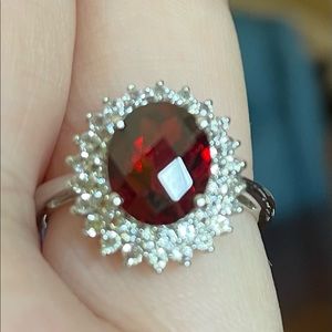 Elegant Oval 5.00 ct Garnet Cocktail Ring